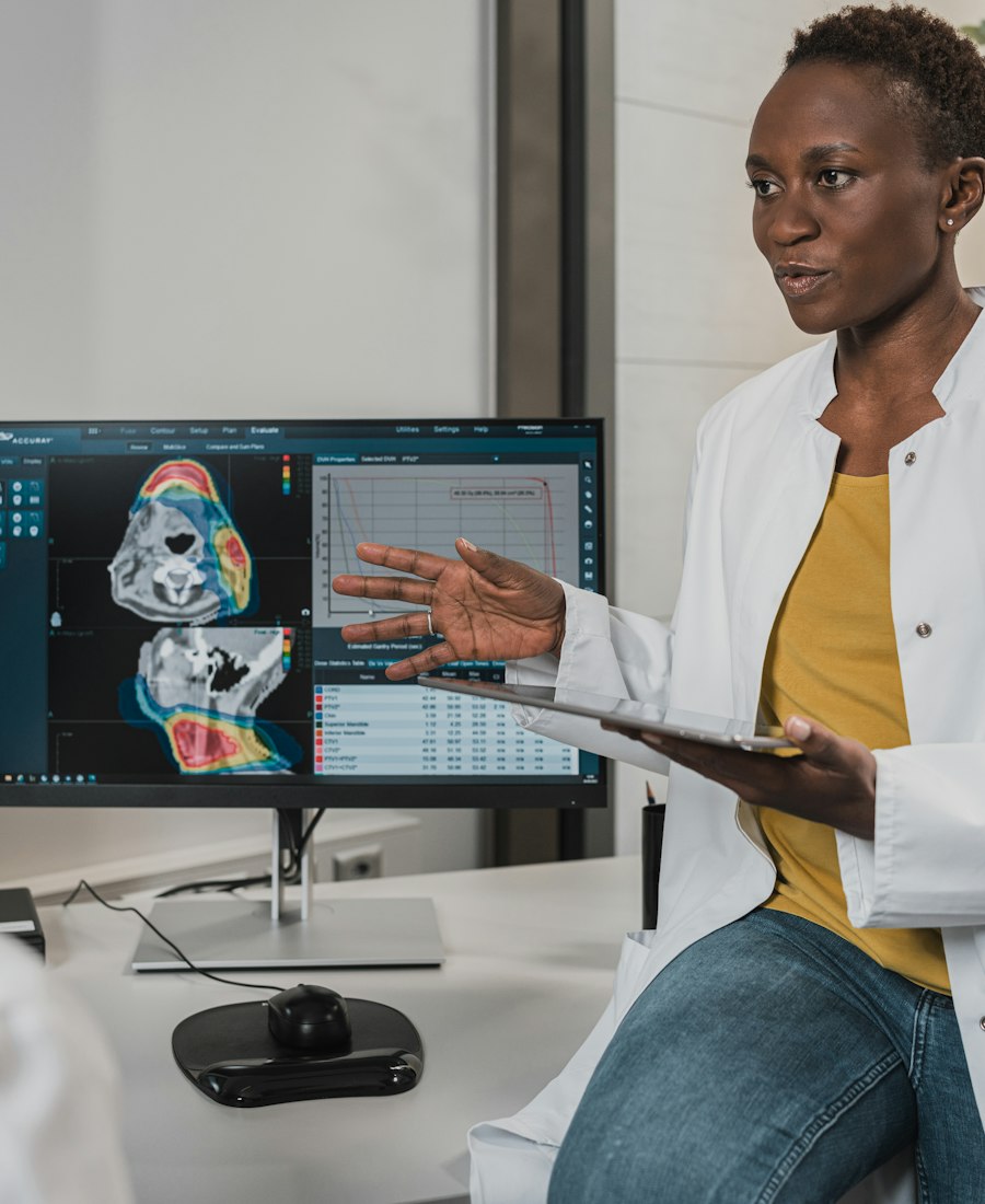 Doctor explaining results in a medical clinic